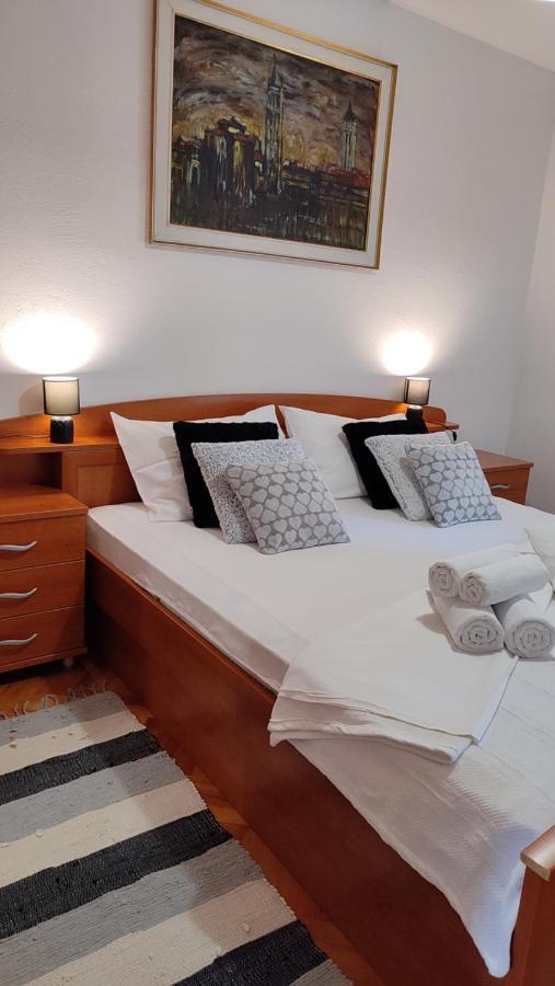Deluxe Apartman Pervan Сплит Экстерьер фото