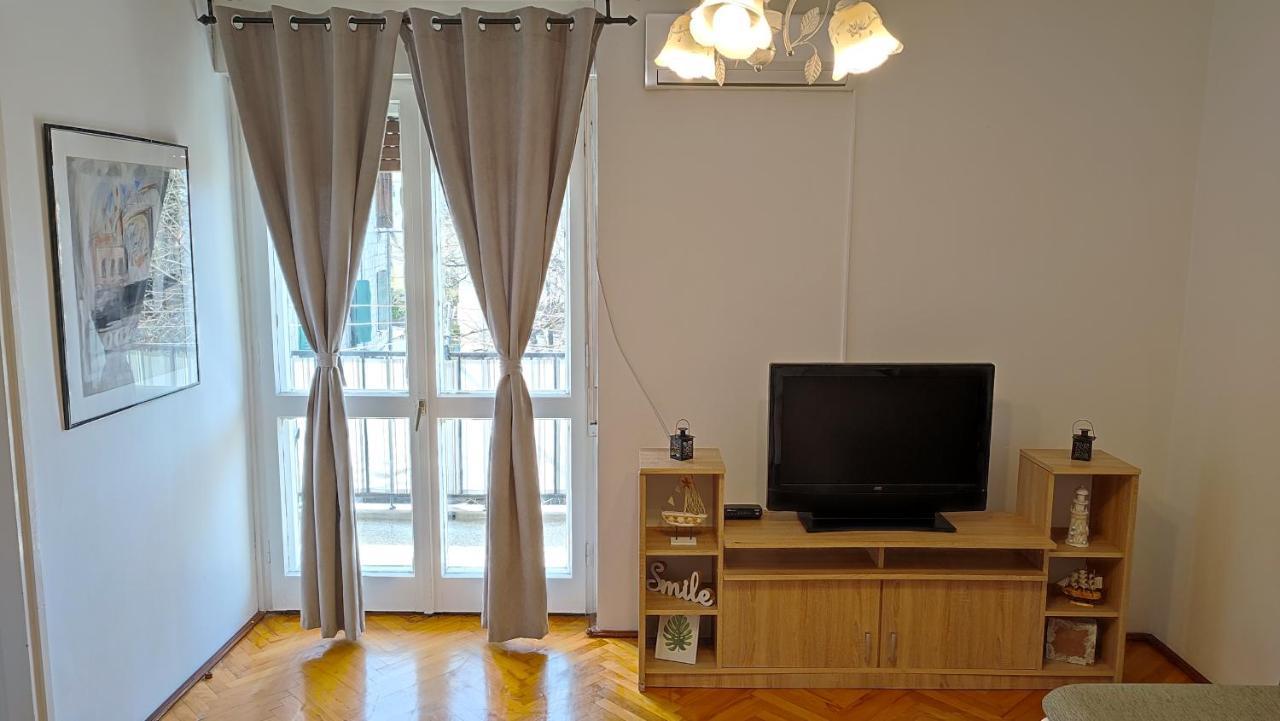 Deluxe Apartman Pervan Сплит Экстерьер фото
