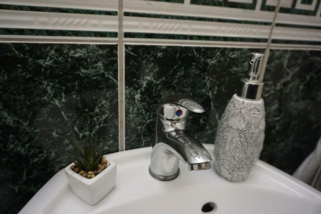 Deluxe Apartman Pervan Сплит Экстерьер фото